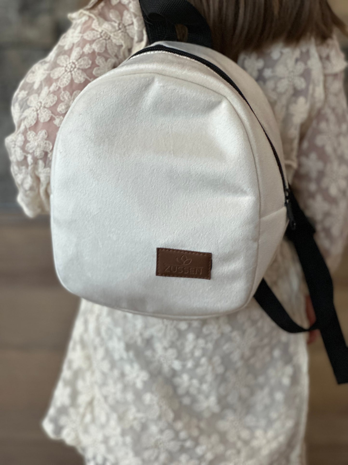 ZUSSEN Rugtas | Velvet White